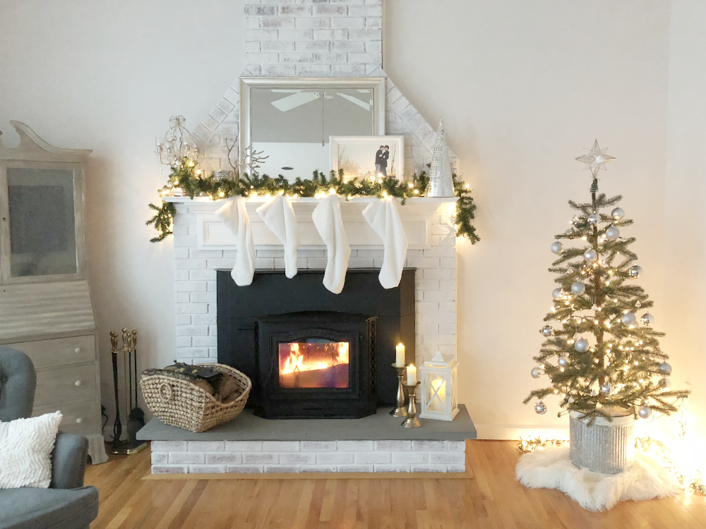 Step Inside! Take a Tour of Our Home: Holiday Decor Edition – Black ...